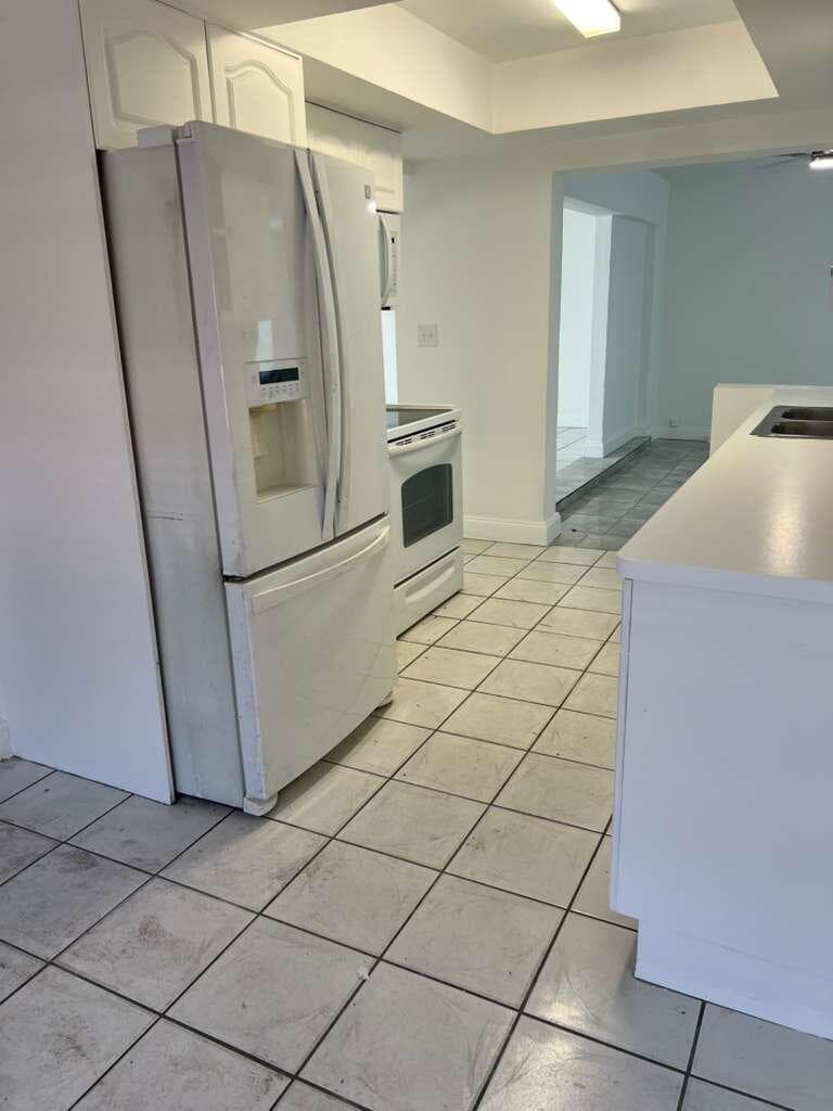 3631 NW 33rd Avenue, Lauderdale Lakes, FL 33309 — photo 6 of 28