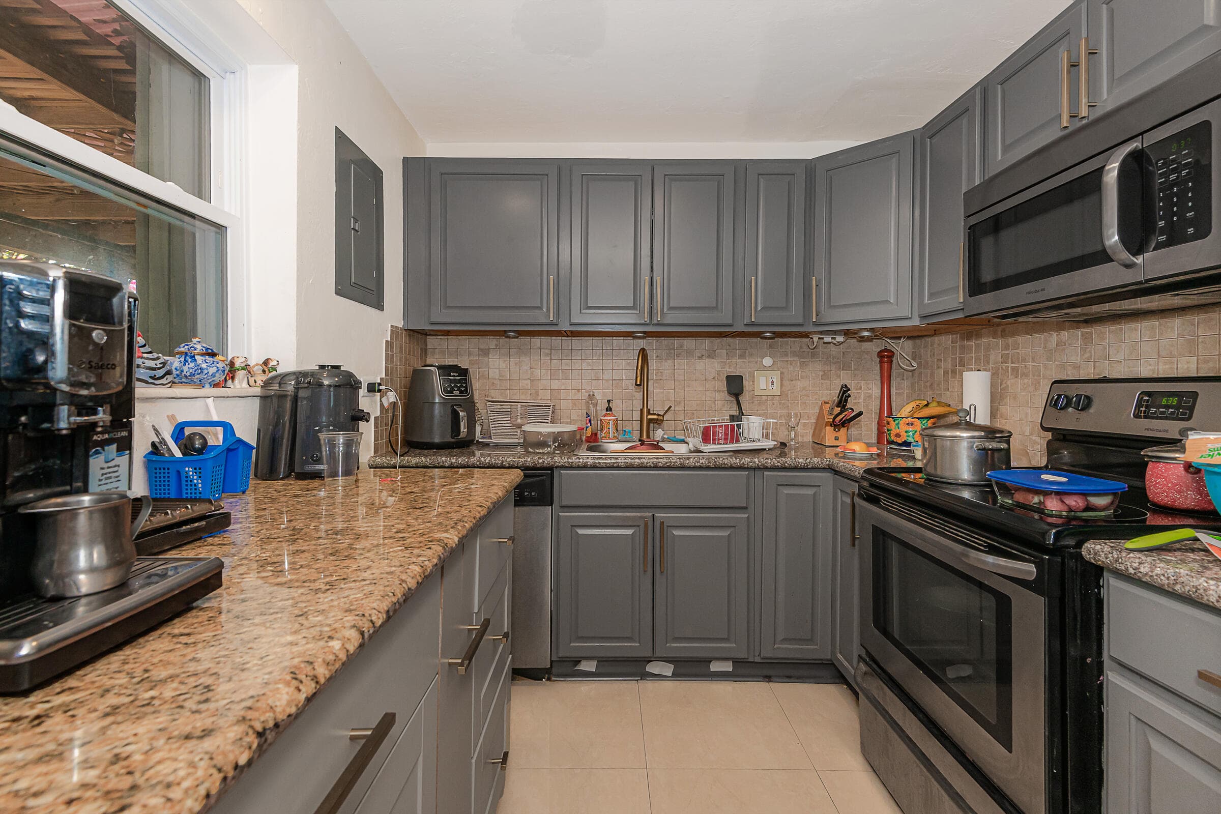 710 NE 58th Court 0, Oakland Park, FL 33334 — photo 9 of 29