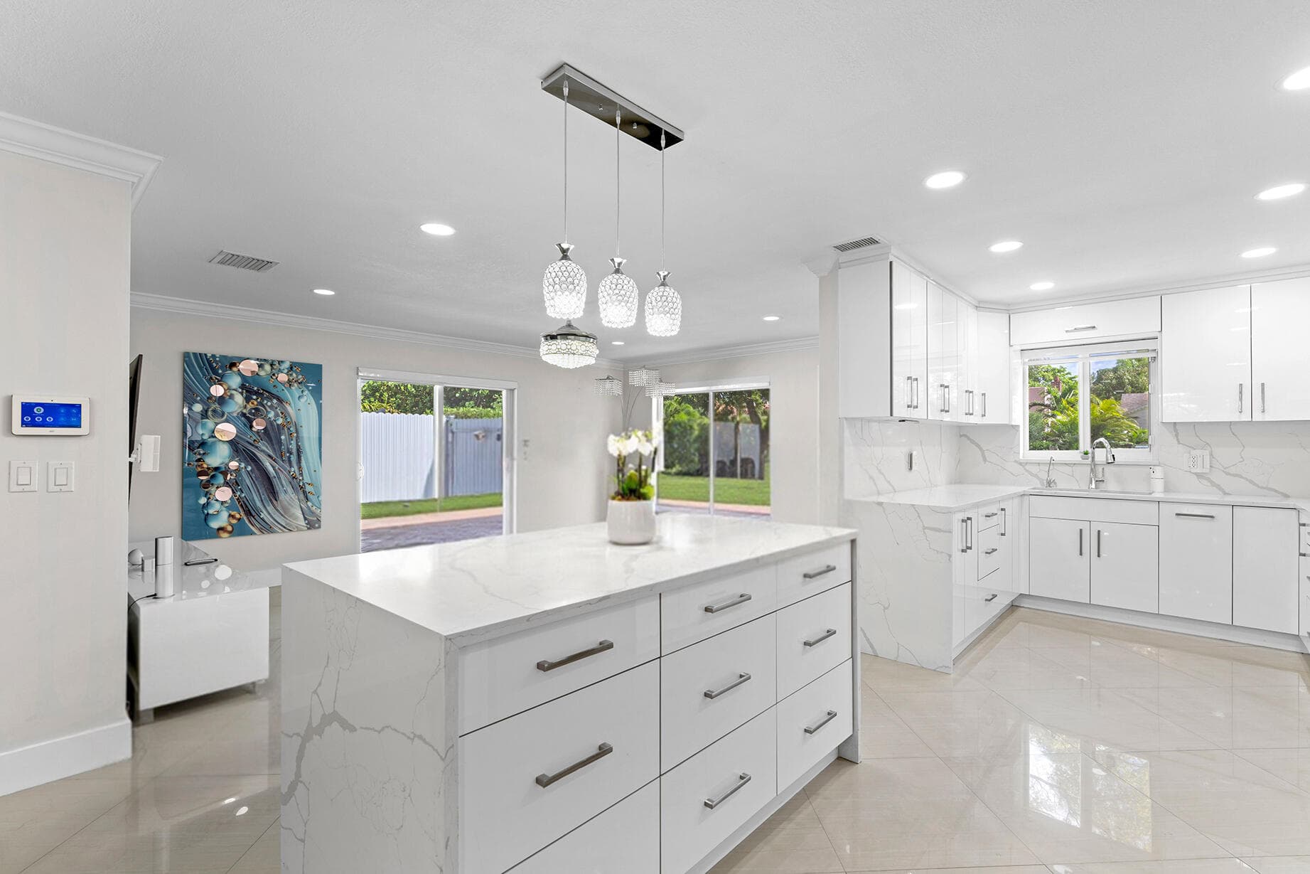 747 Avon Road, West Palm Beach, FL 33401 — photo 3 of 31
