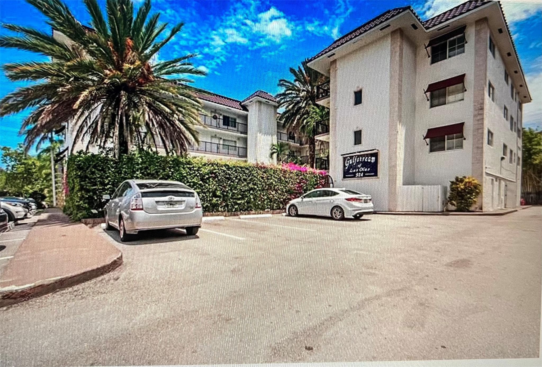 924 SE 2nd Street 20, Fort Lauderdale, FL 33301 — photo 1 of 33