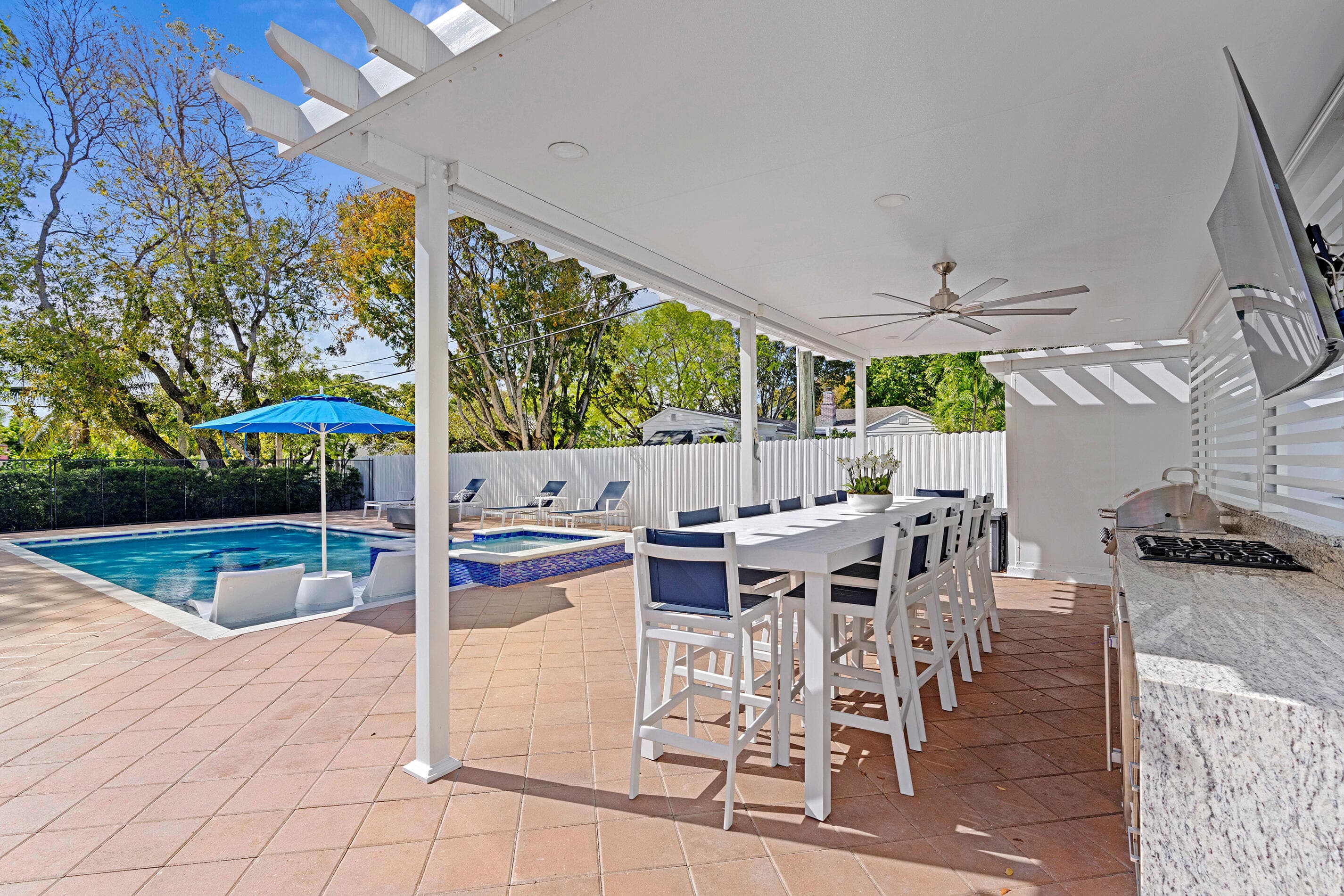 747 Avon Road, West Palm Beach, FL 33401 — photo 18 of 31