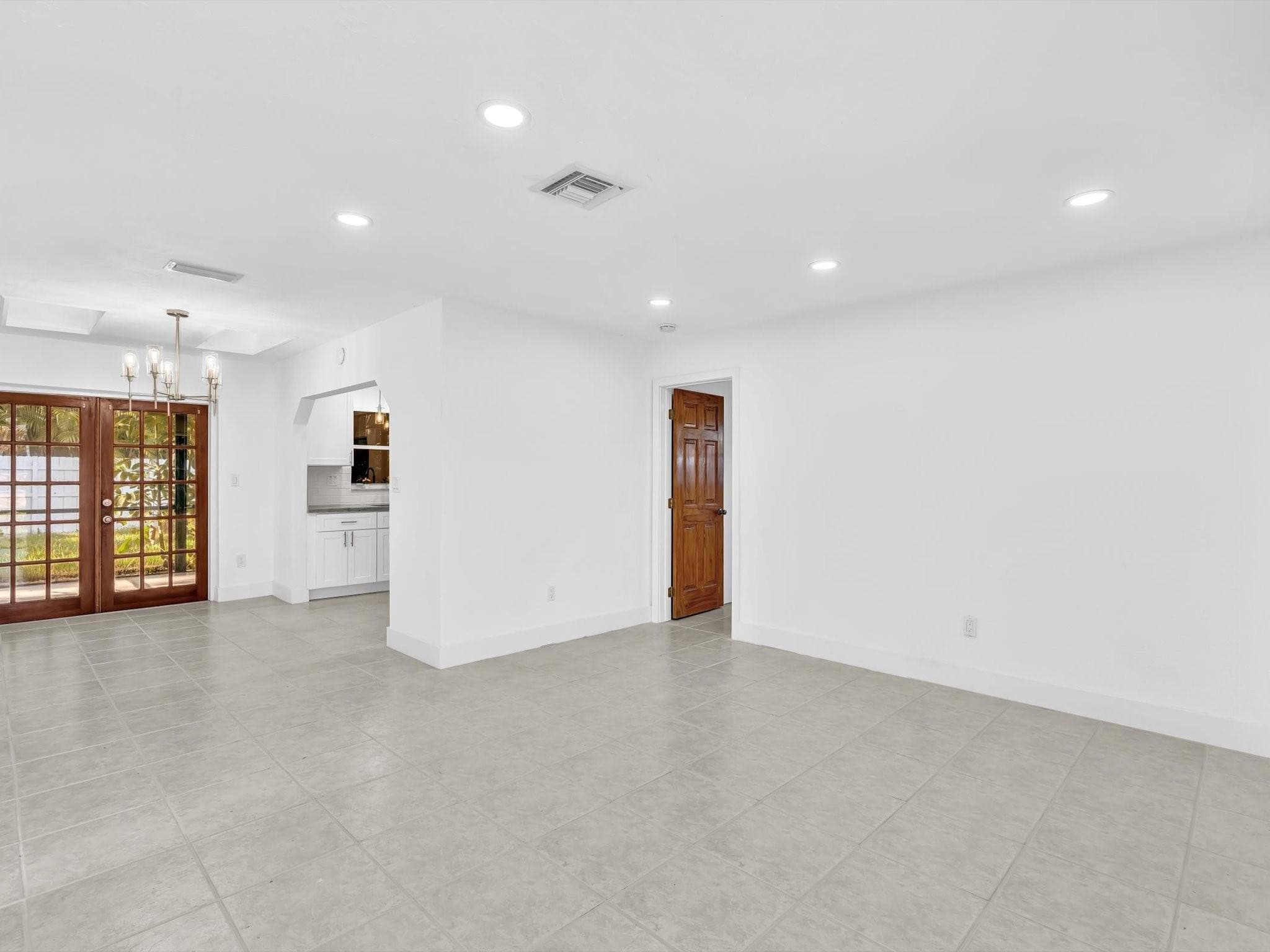 1700 SW 30th Street, Fort Lauderdale, FL 33315 — photo 3 of 56
