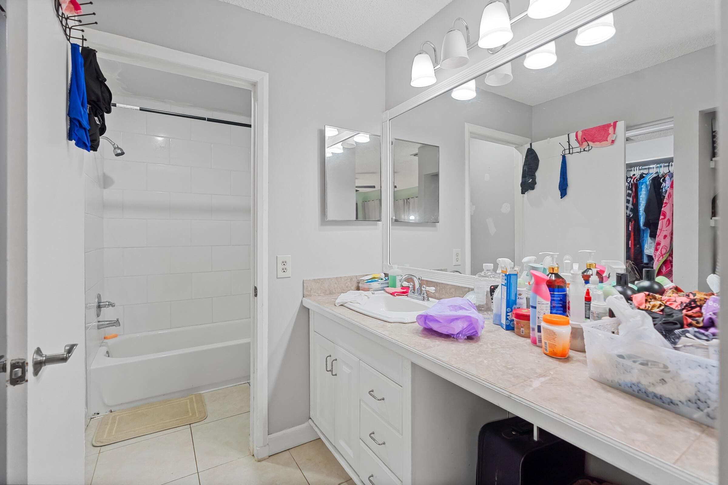 402 Lakeview Drive E, Royal Palm Beach, FL 33411 — photo 11 of 26