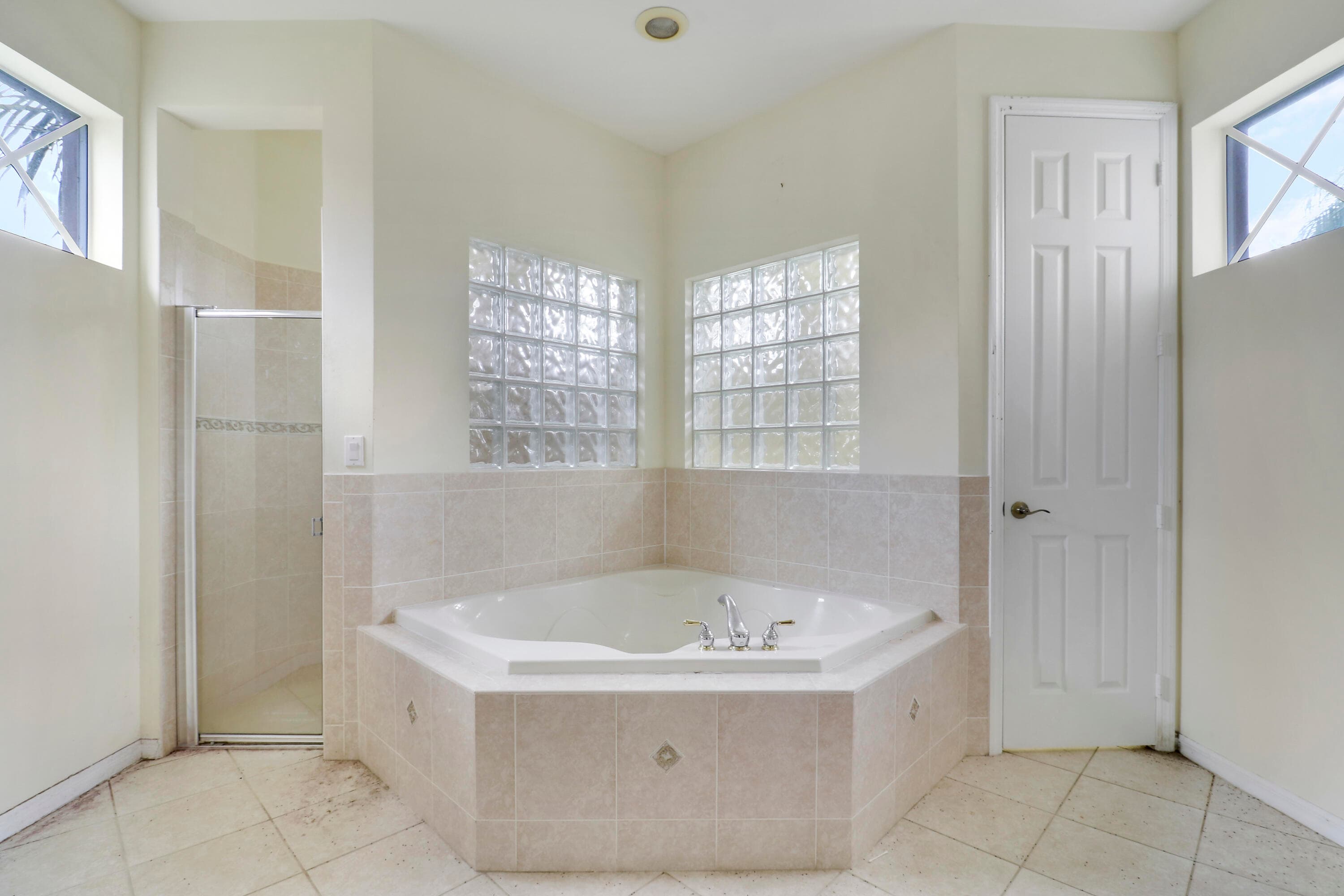 1599 Newhaven Point Lane, West Palm Beach, FL 33411 — photo 11 of 36