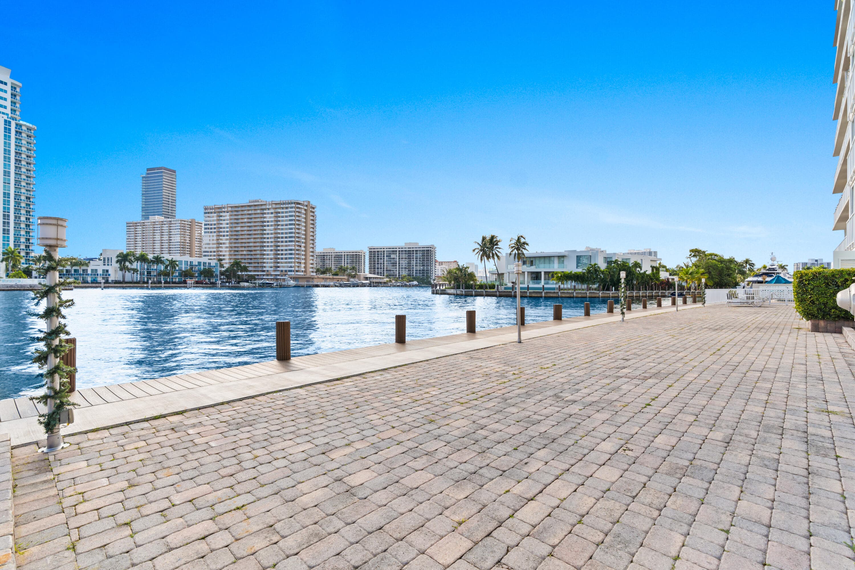 121 Golden Isles Drive Ph1, Hallandale Beach, FL 33009 — photo 7 of 50