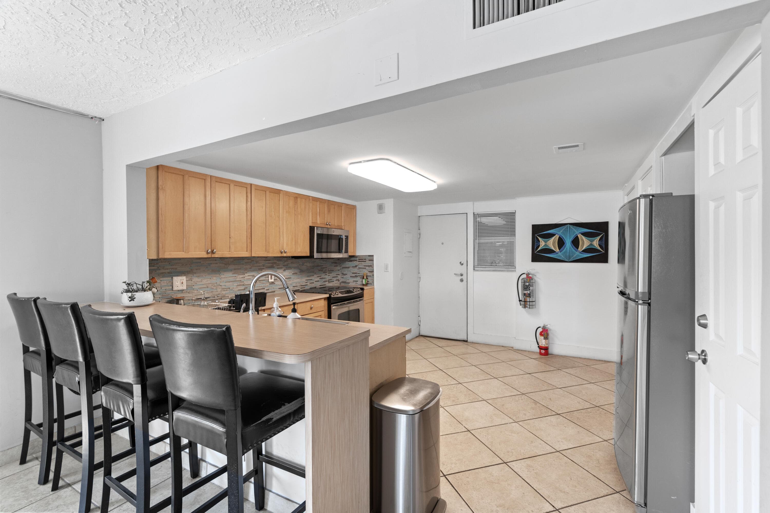 121 Golden Isles Drive Ph1, Hallandale Beach, FL 33009 — photo 15 of 50