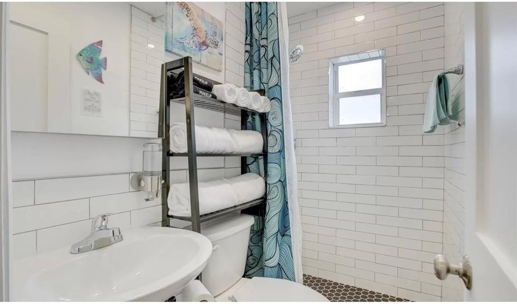 501 SW 11th Street R, Fort Lauderdale, FL 33315 — photo 5 of 13