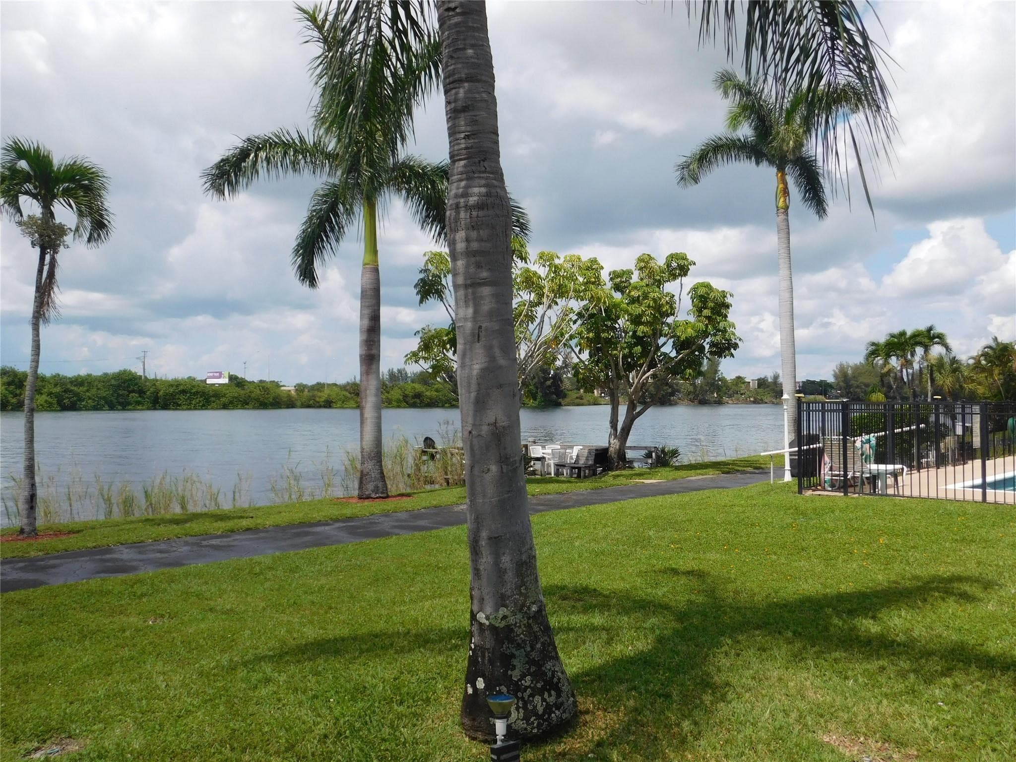 960 Crystal Lake Drive 201, Deerfield Beach, FL 33064 — photo 3 of 30
