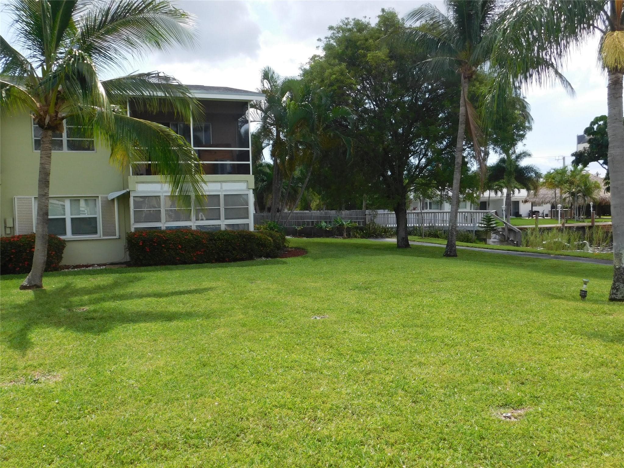 960 Crystal Lake Drive 201, Deerfield Beach, FL 33064 — photo 5 of 30