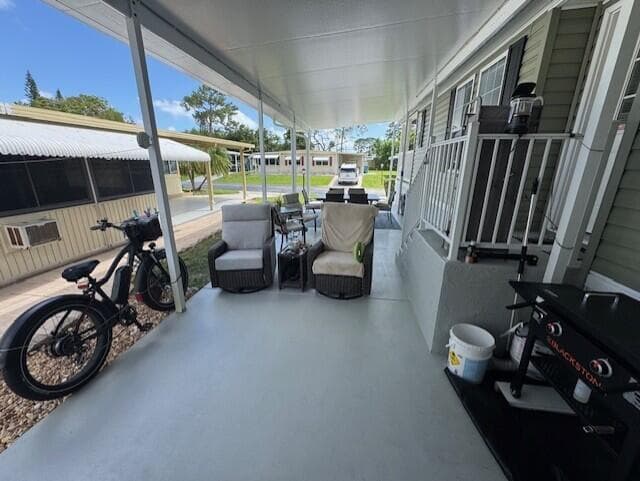 4209 Royal Manor Boulevard 136, Boynton Beach, FL 33436 — photo 10 of 41