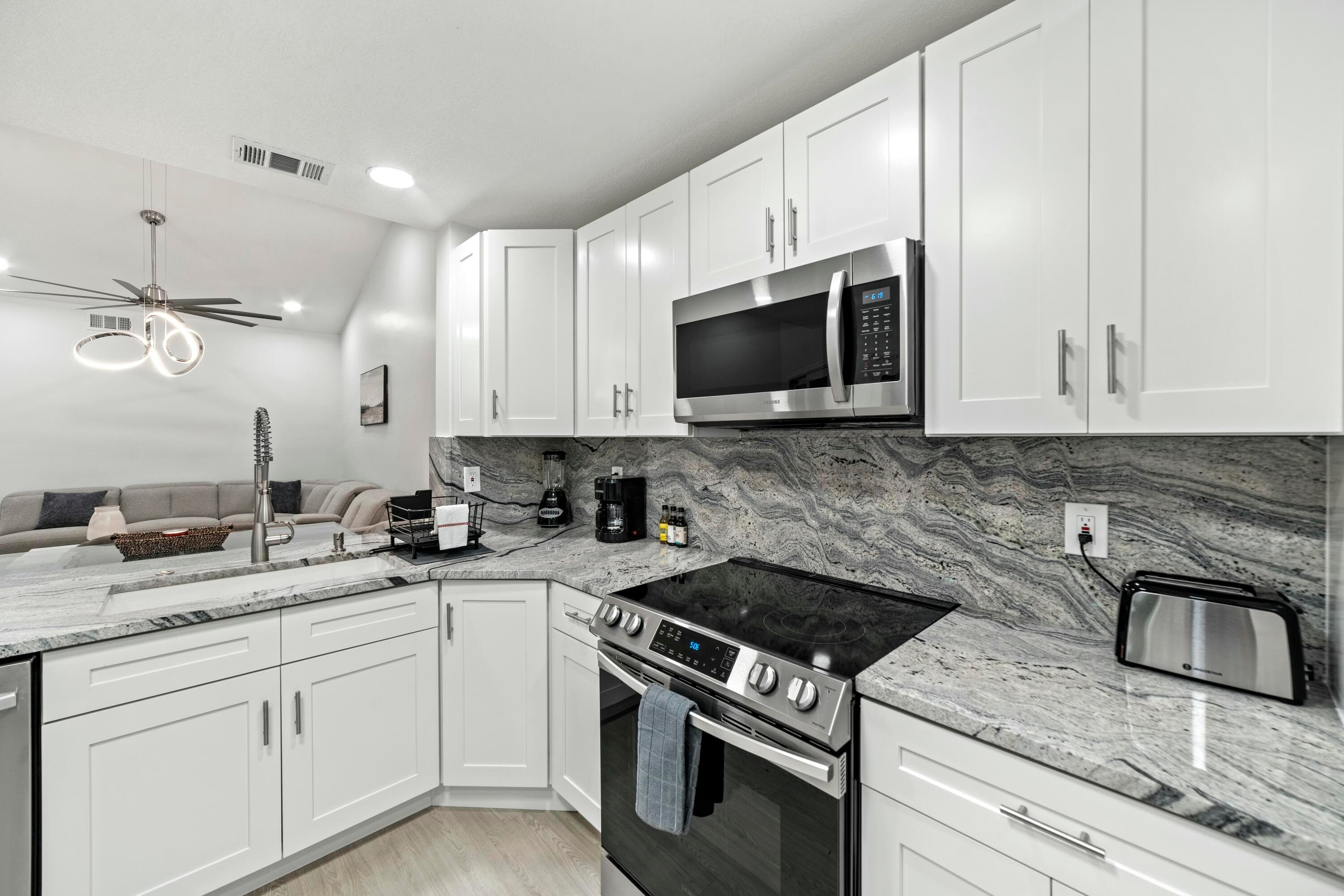 6553 Via Regina, Boca Raton, FL 33433 — photo 10 of 26