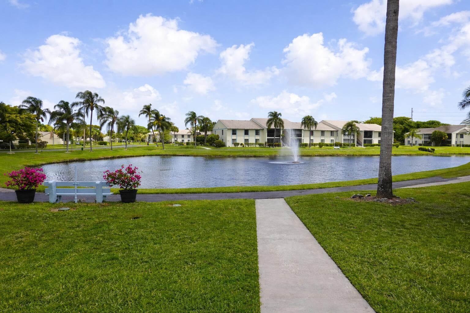 1118 Green Pine Boulevard B1, West Palm Beach, FL 33409 — photo 2 of 16
