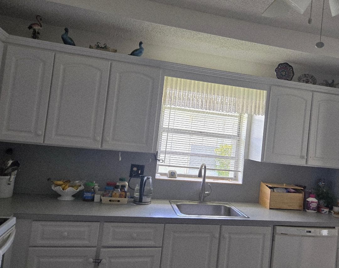 5415 Crystal Anne Drive, West Palm Beach, FL 33417 — photo 7 of 27