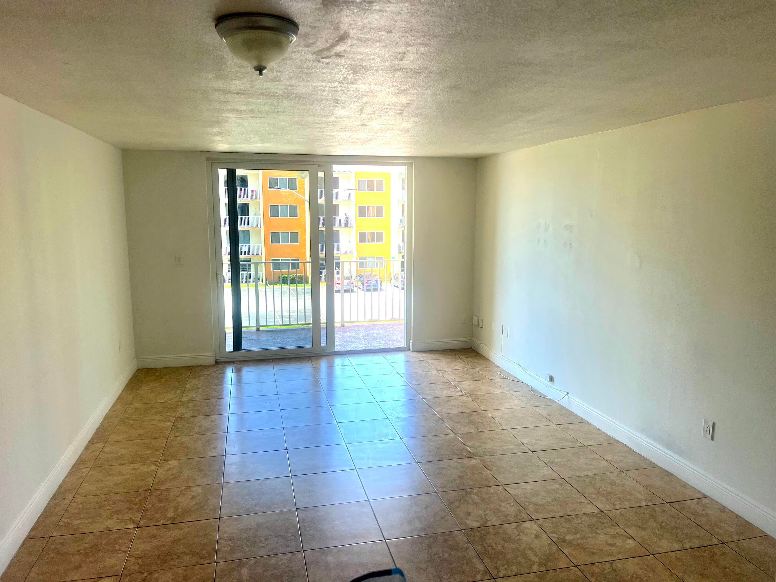 7000 NW 186th Street 4-316, Hialeah, FL 33015 — photo 10 of 29