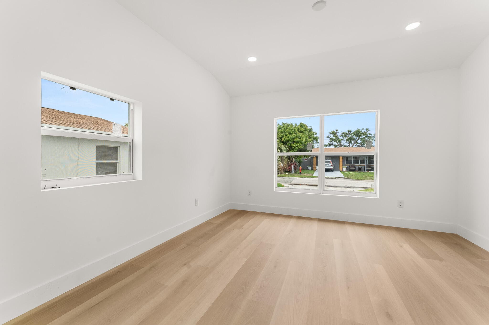 111 W 35th Street, Riviera Beach, FL 33404 — photo 14 of 23