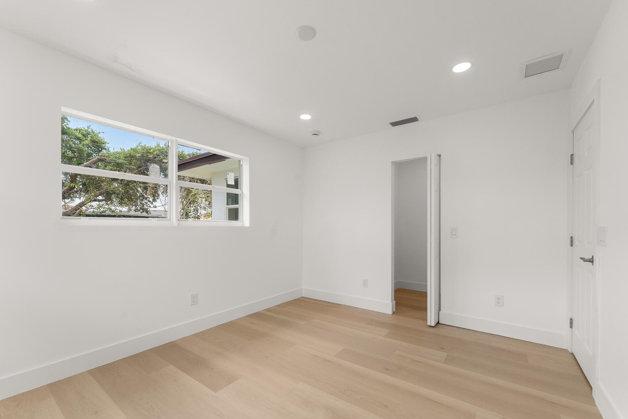 111 W 35th Street, Riviera Beach, FL 33404 — photo 17 of 23