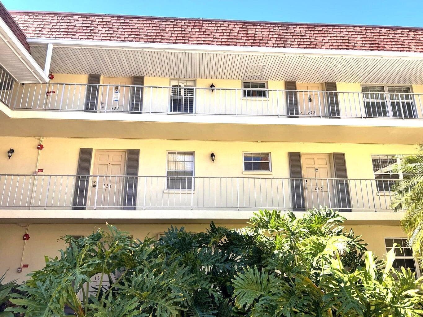 5580 W Tamberlane Circle 235, Palm Beach Gardens, FL 33418 — photo 2 of 32