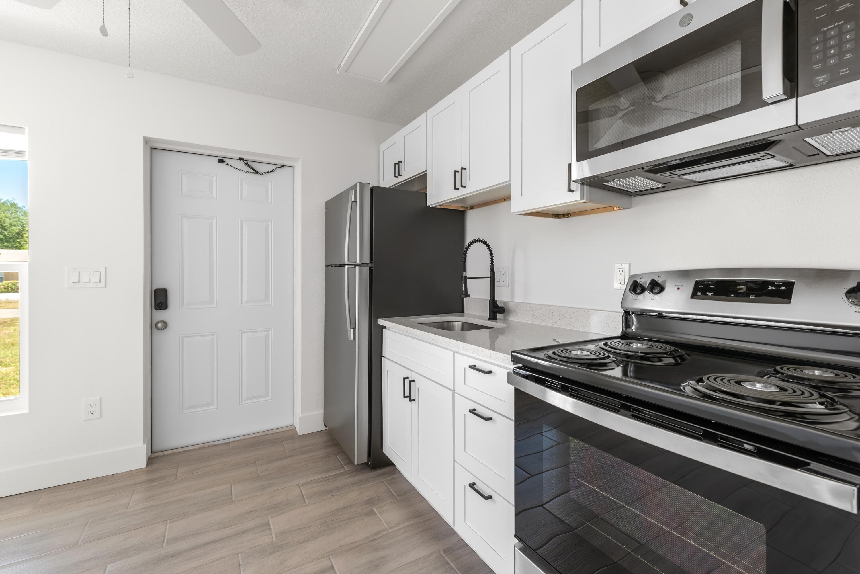 1135 17th Place, Vero Beach, FL 32960 — photo 7 of 9