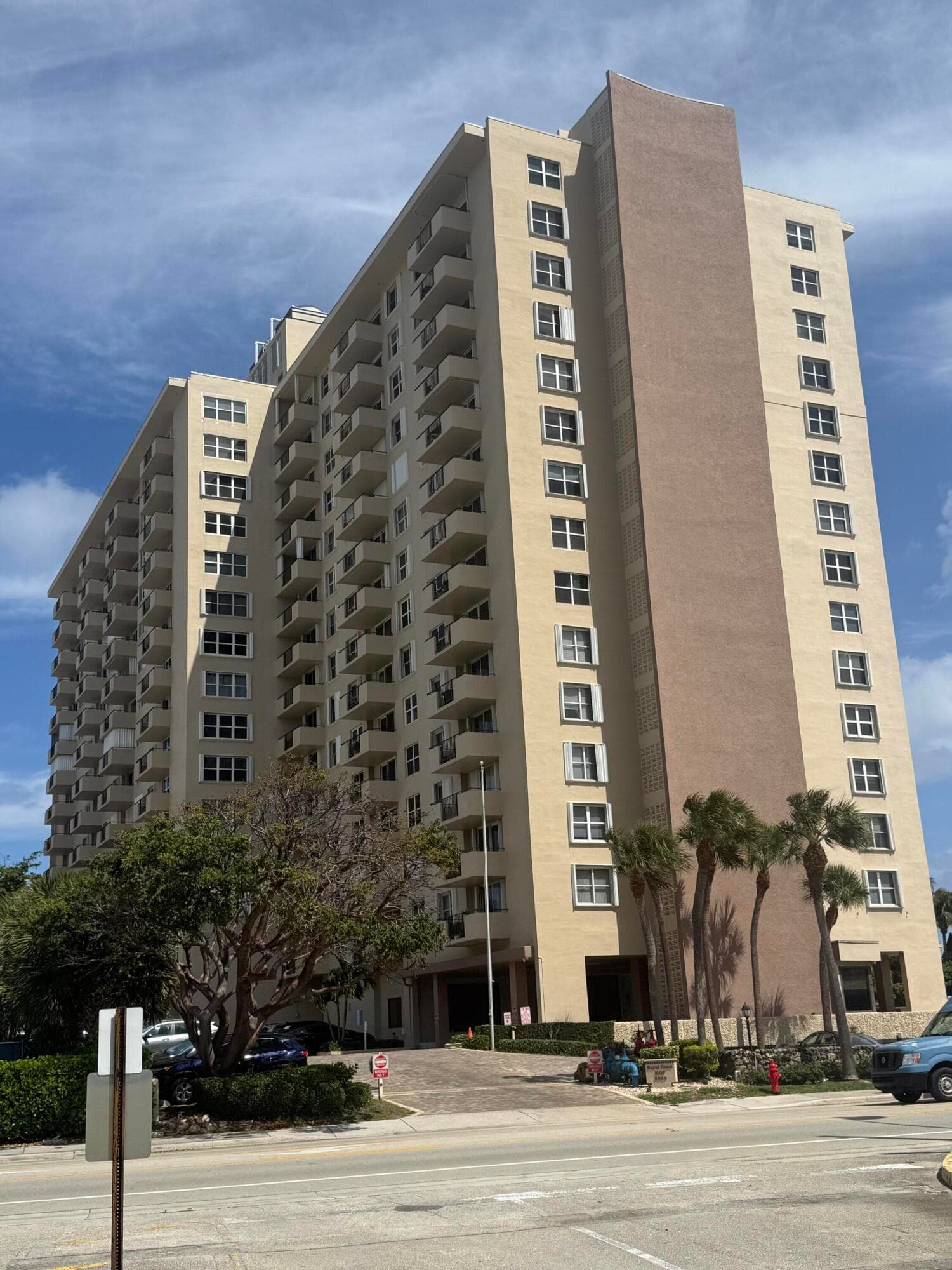 2000 S Ocean Boulevard 3b, Lauderdale-By-The-Sea, FL 33062 — photo 1 of 30