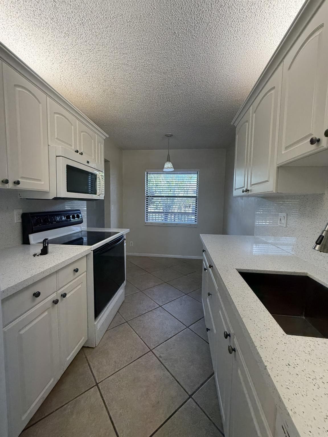 9954 Nob Hill Court 9954, Sunrise, FL 33351 — photo 8 of 18