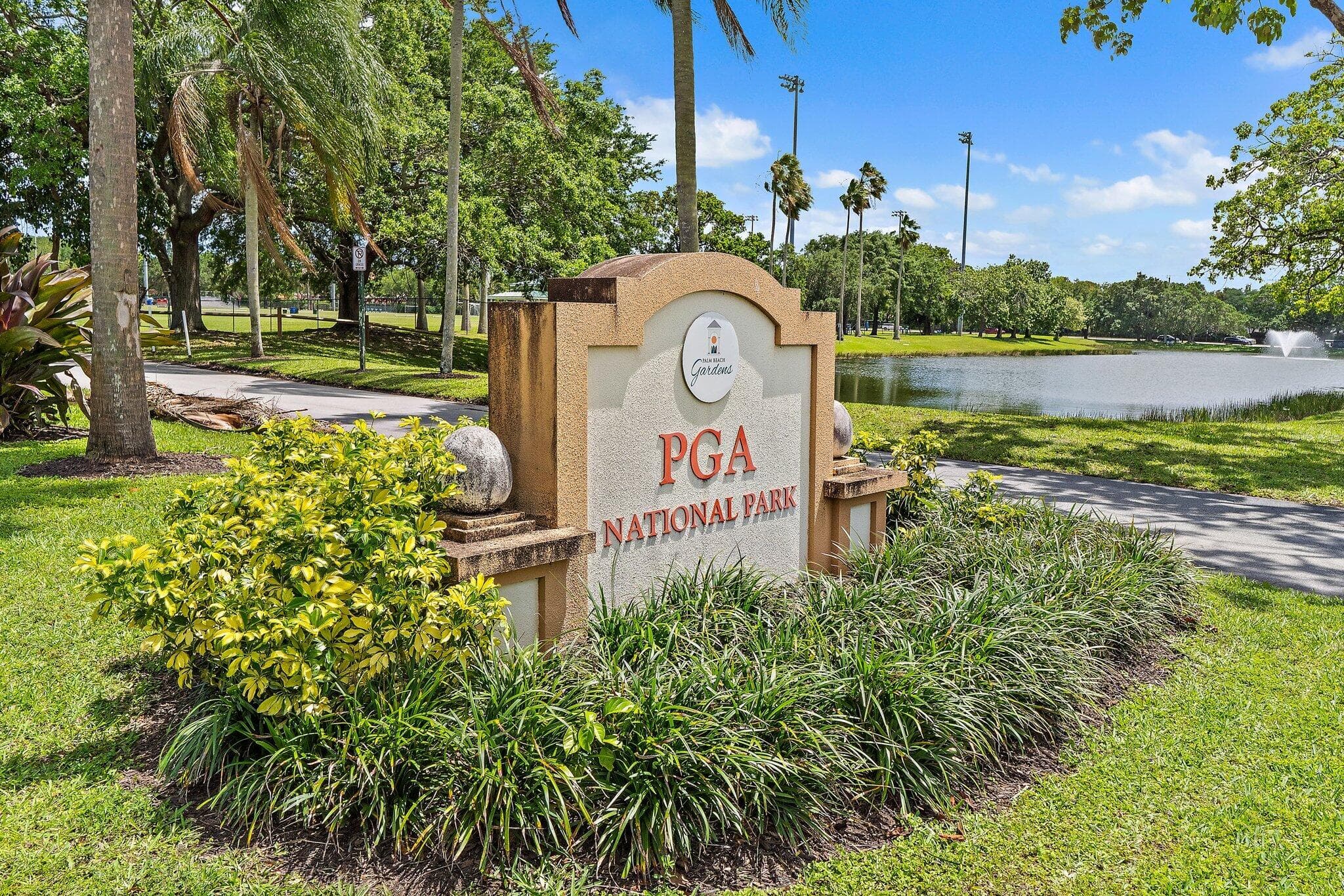 11 Admirals Court, Palm Beach Gardens, FL 33418 — photo 37 of 48