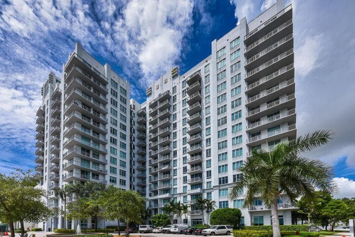 300 S Australian Avenue 103, West Palm Beach, FL 33401 — photo 31 of 33