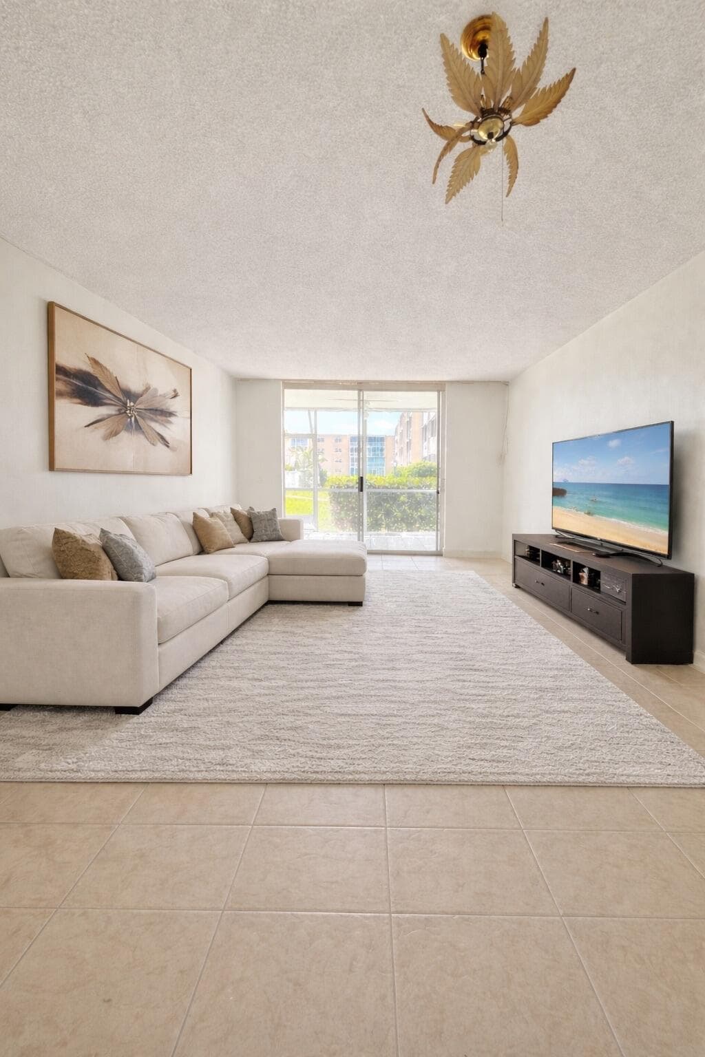 202 SE 10th Street 105, Dania Beach, FL 33004 — photo 2 of 22