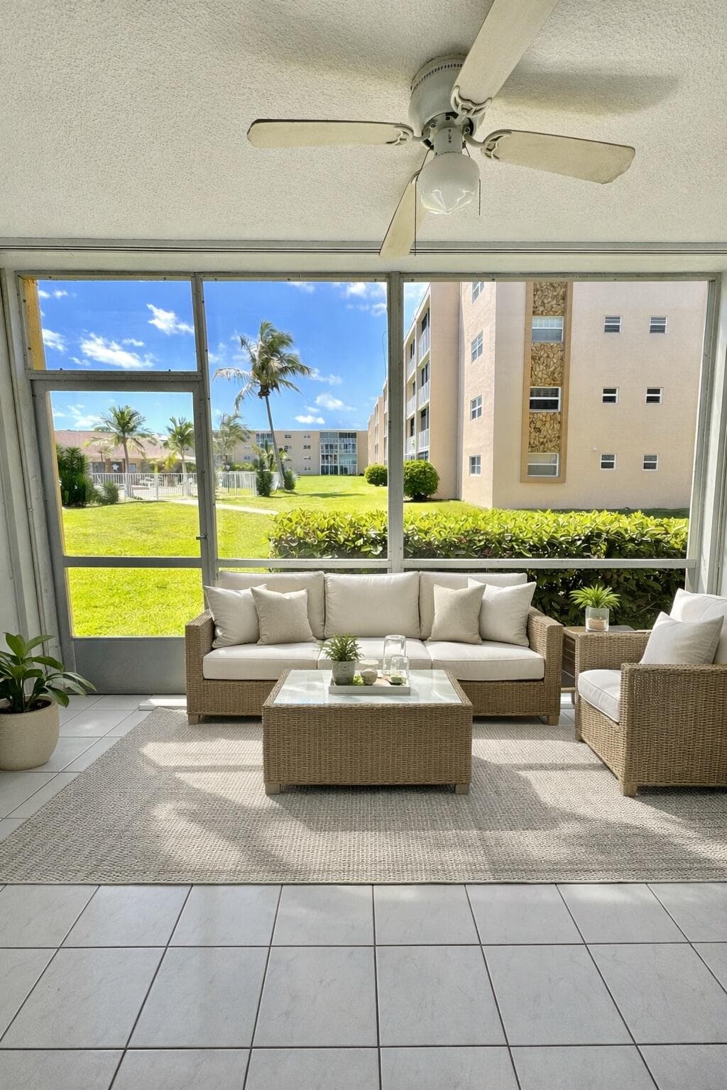 202 SE 10th Street 105, Dania Beach, FL 33004 — photo 4 of 22