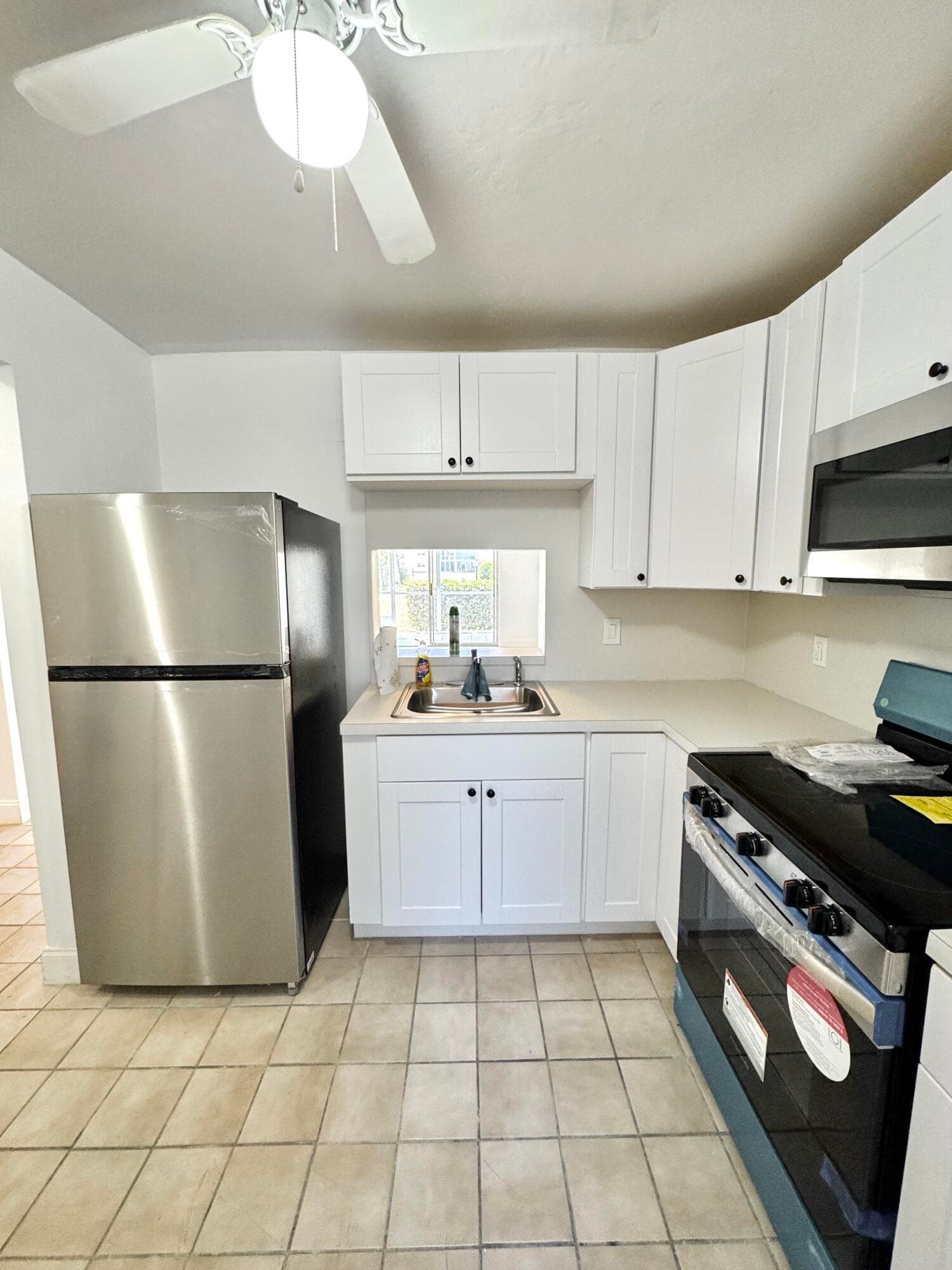 202 SE 10th Street 105, Dania Beach, FL 33004 — photo 8 of 22