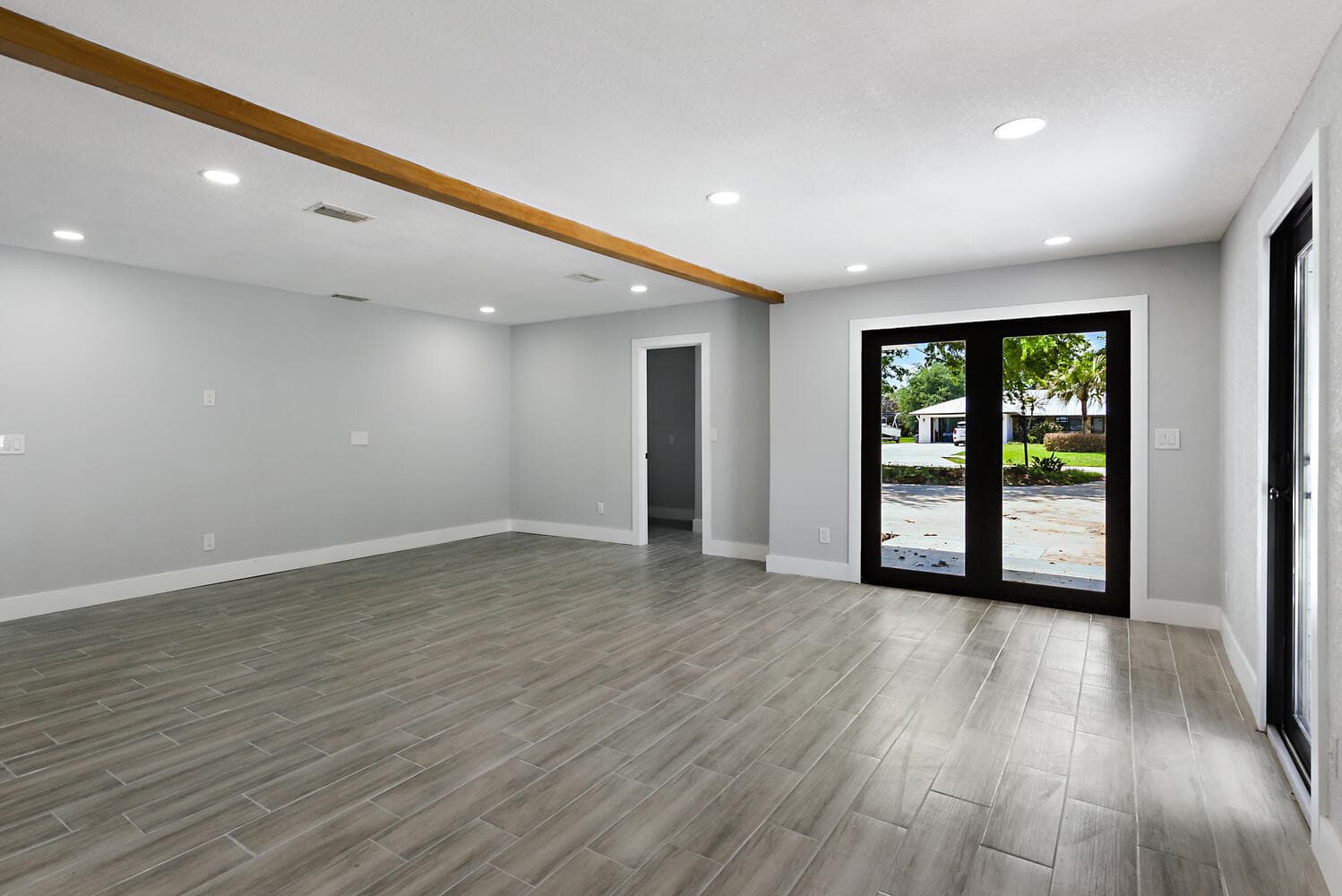 8587 SW 18th Avenue, Stuart, FL 34997 — photo 8 of 39
