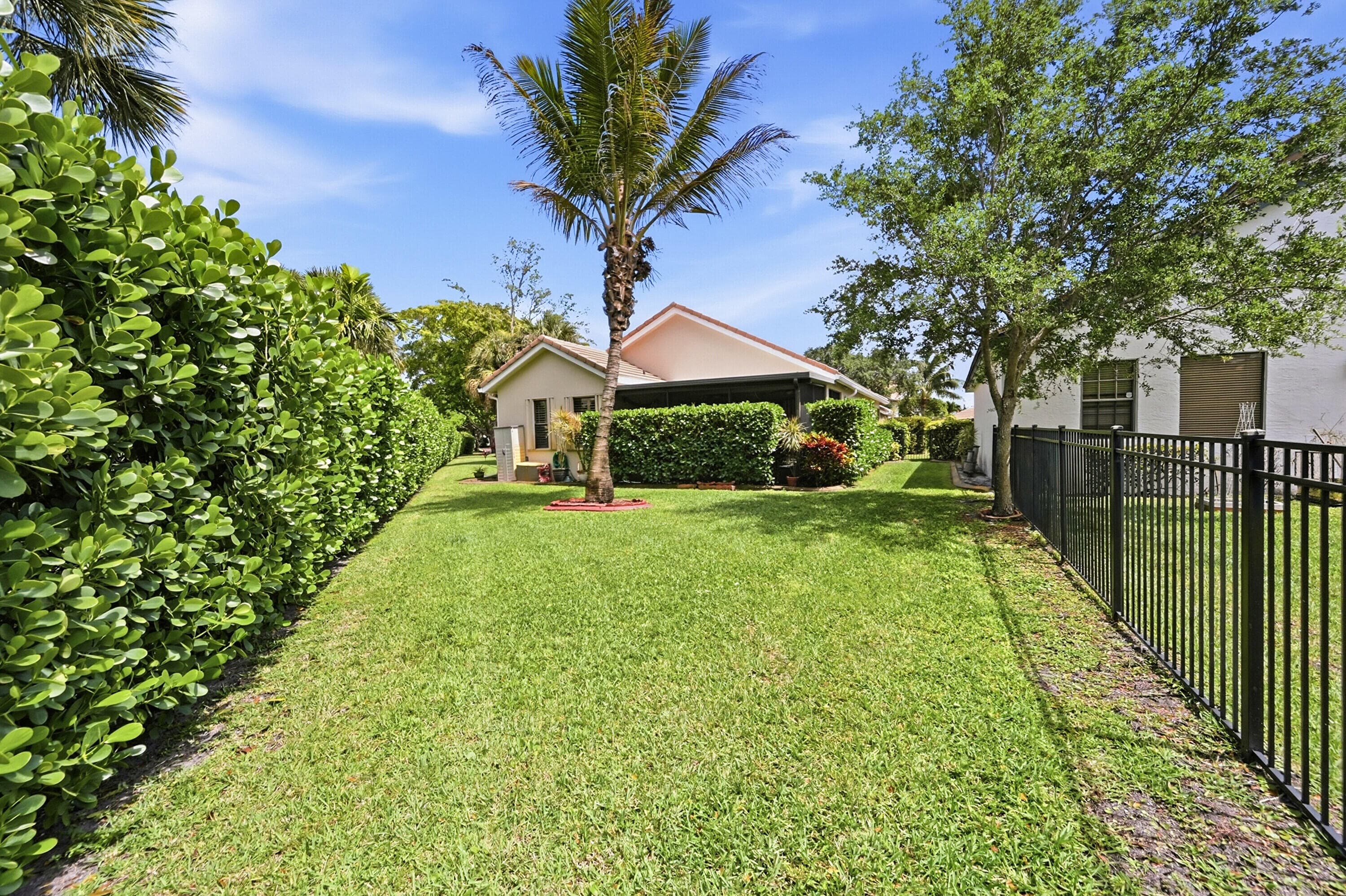 262 Sherwood Forest Drive, Delray Beach, FL 33445 — photo 32 of 42