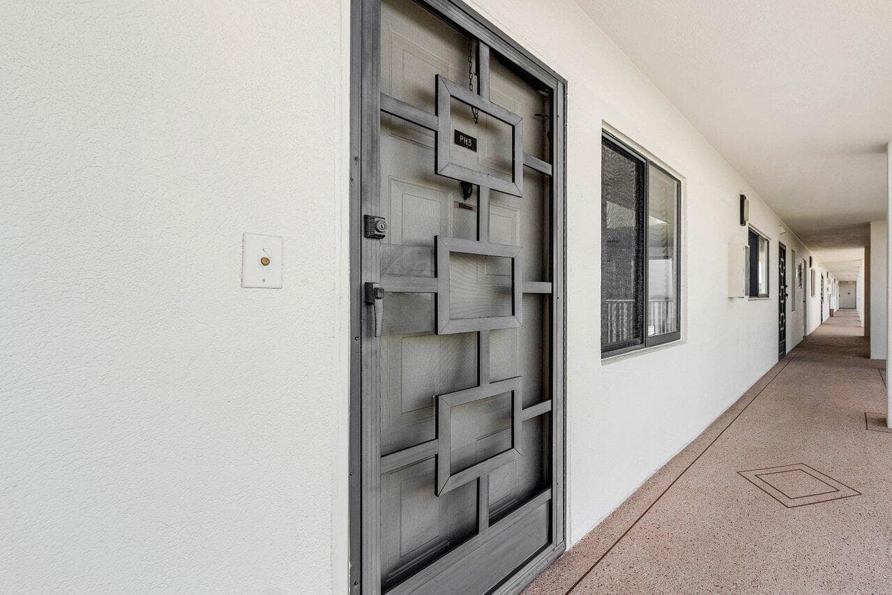 7310 Ashford Place, Delray Beach, FL 33446 — photo 3 of 42