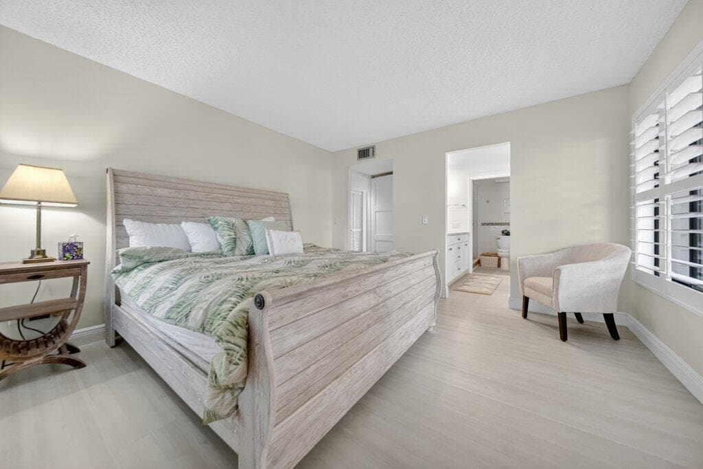 218 NE Edgewater Drive 218, Hutchinson Island, FL 34996 — photo 30 of 44