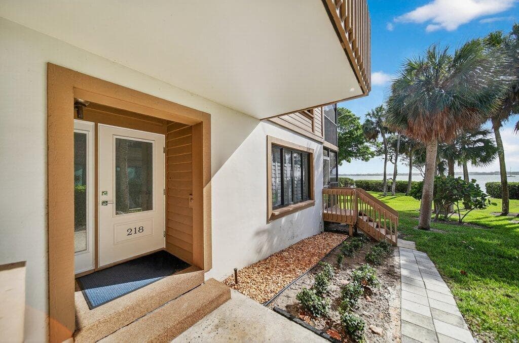 218 NE Edgewater Drive 218, Hutchinson Island, FL 34996 — photo 19 of 44