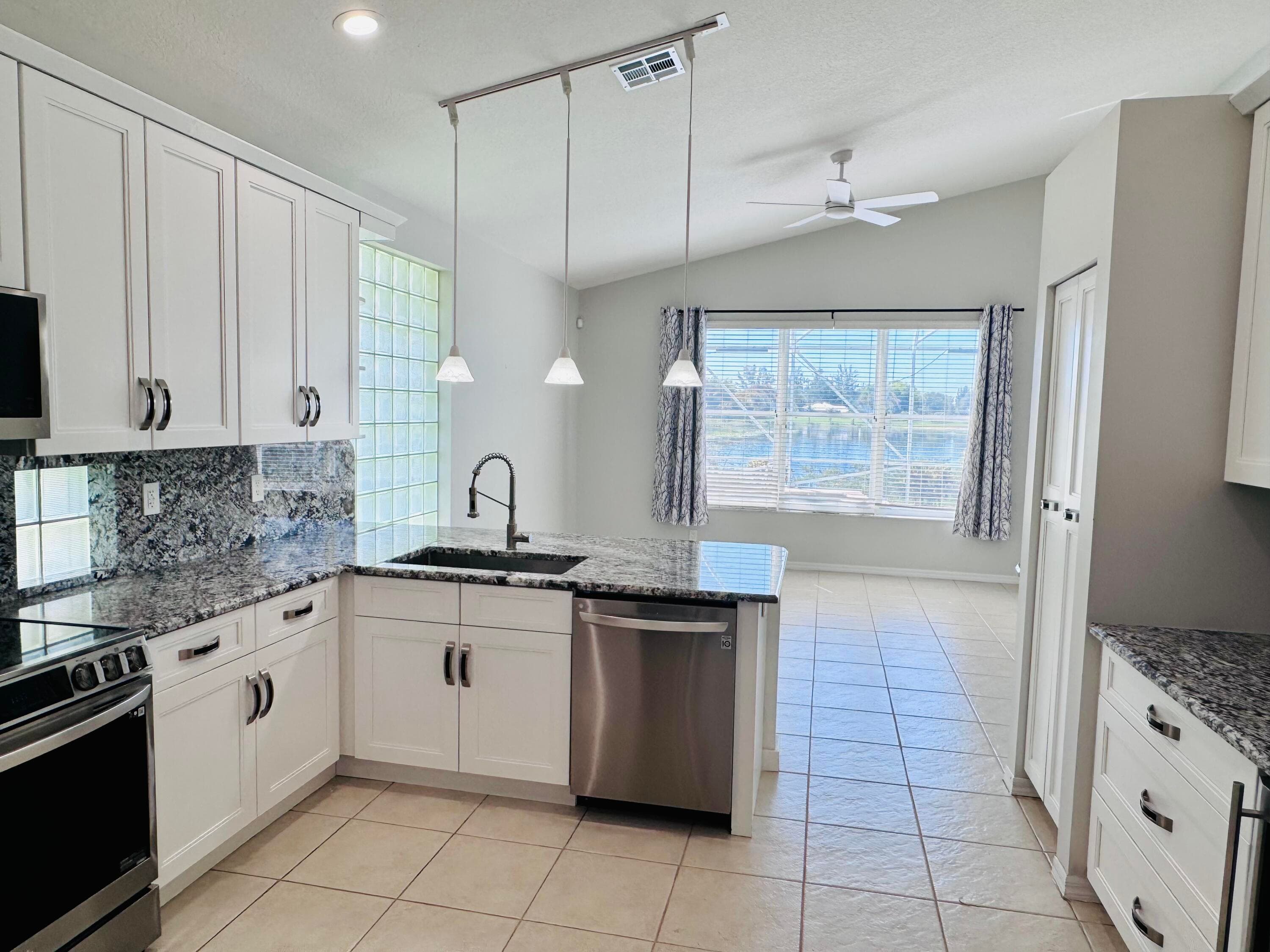 9360 Cove Point Circle, Boynton Beach, FL 33472 — photo 10 of 27