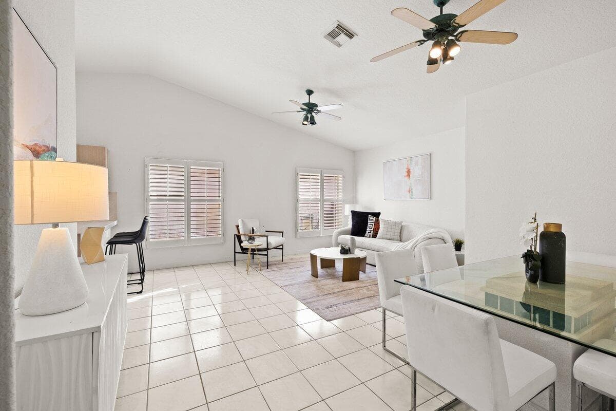 363 SW 161st Avenue, Pembroke Pines, FL 33027 — photo 7 of 34