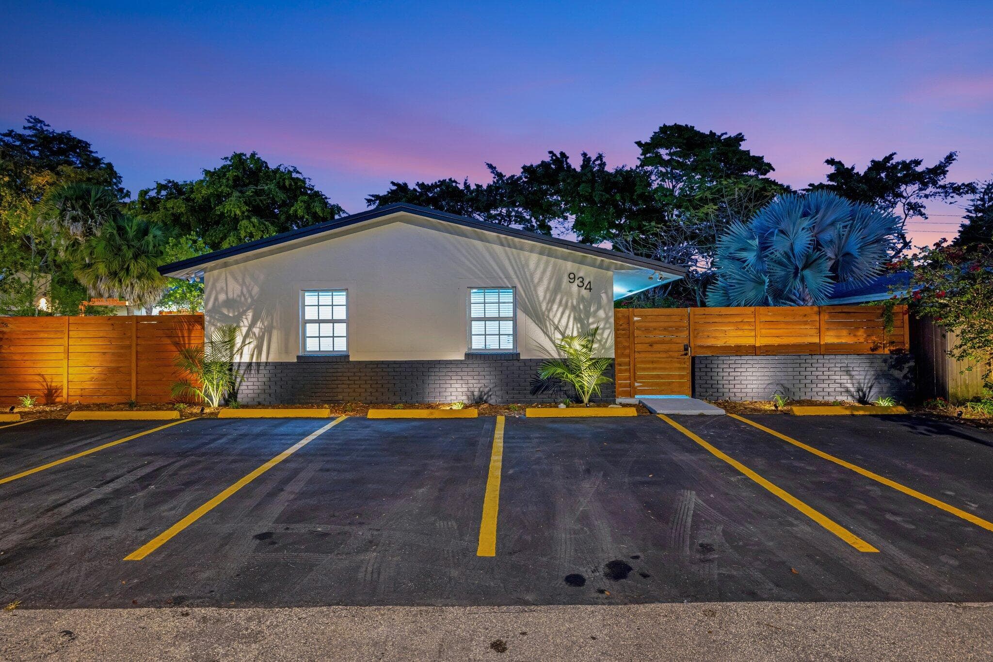 934 NW 4th Avenue 2, Fort Lauderdale, FL 33311 — photo 5 of 65