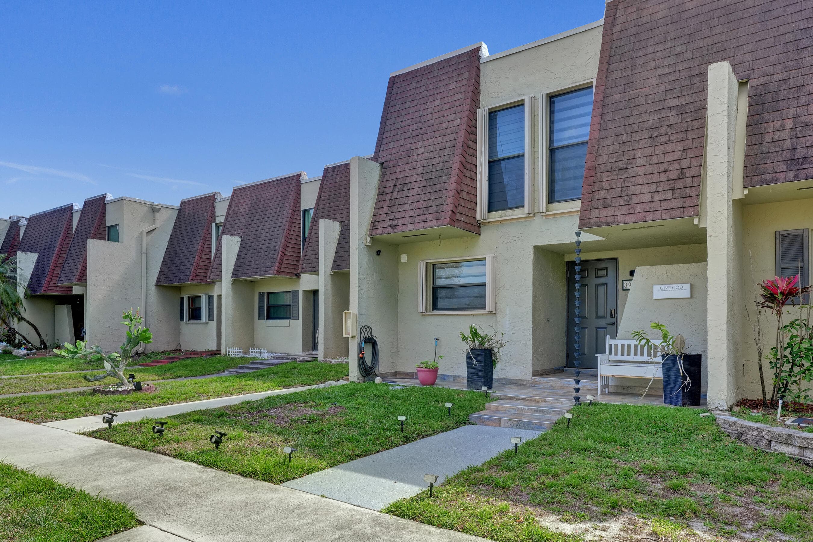 8992 Palm Tree Lane 8992, Pembroke Pines, FL 33024 — photo 32 of 42
