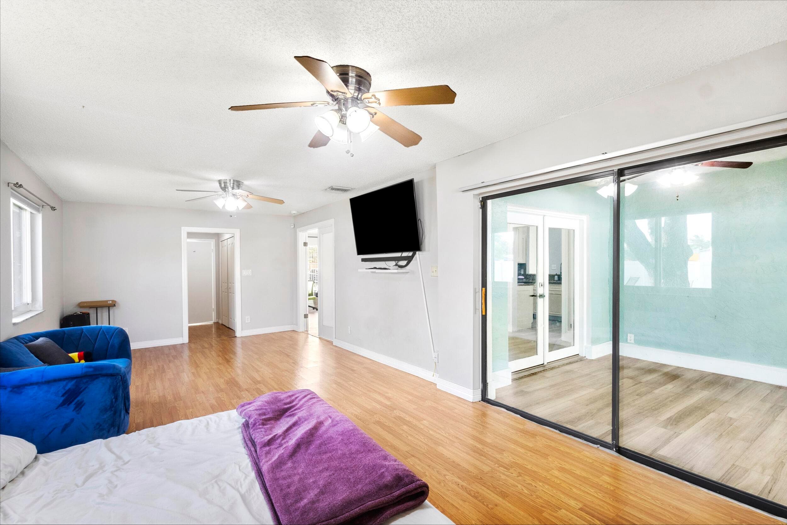 4040 NE 6th Avenue, Deerfield Beach, FL 33064 — photo 19 of 34