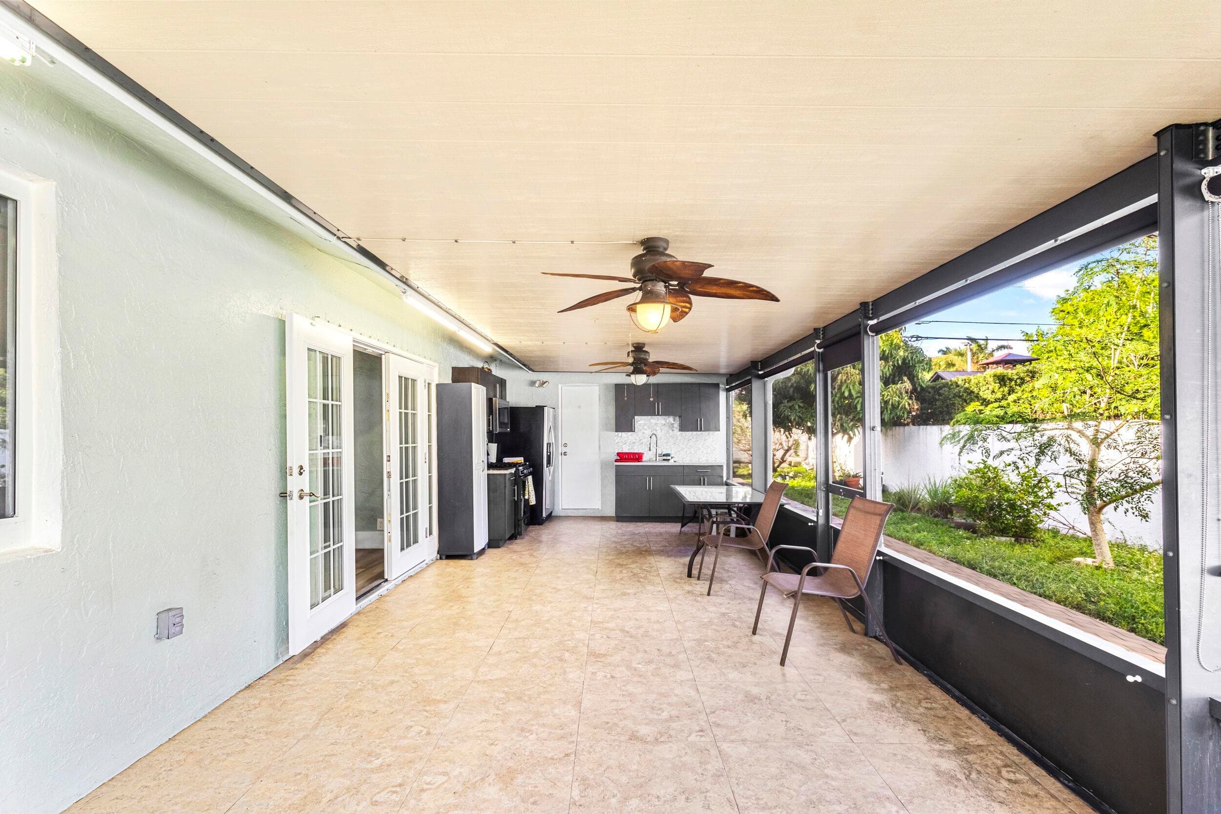 4040 NE 6th Avenue, Deerfield Beach, FL 33064 — photo 25 of 34
