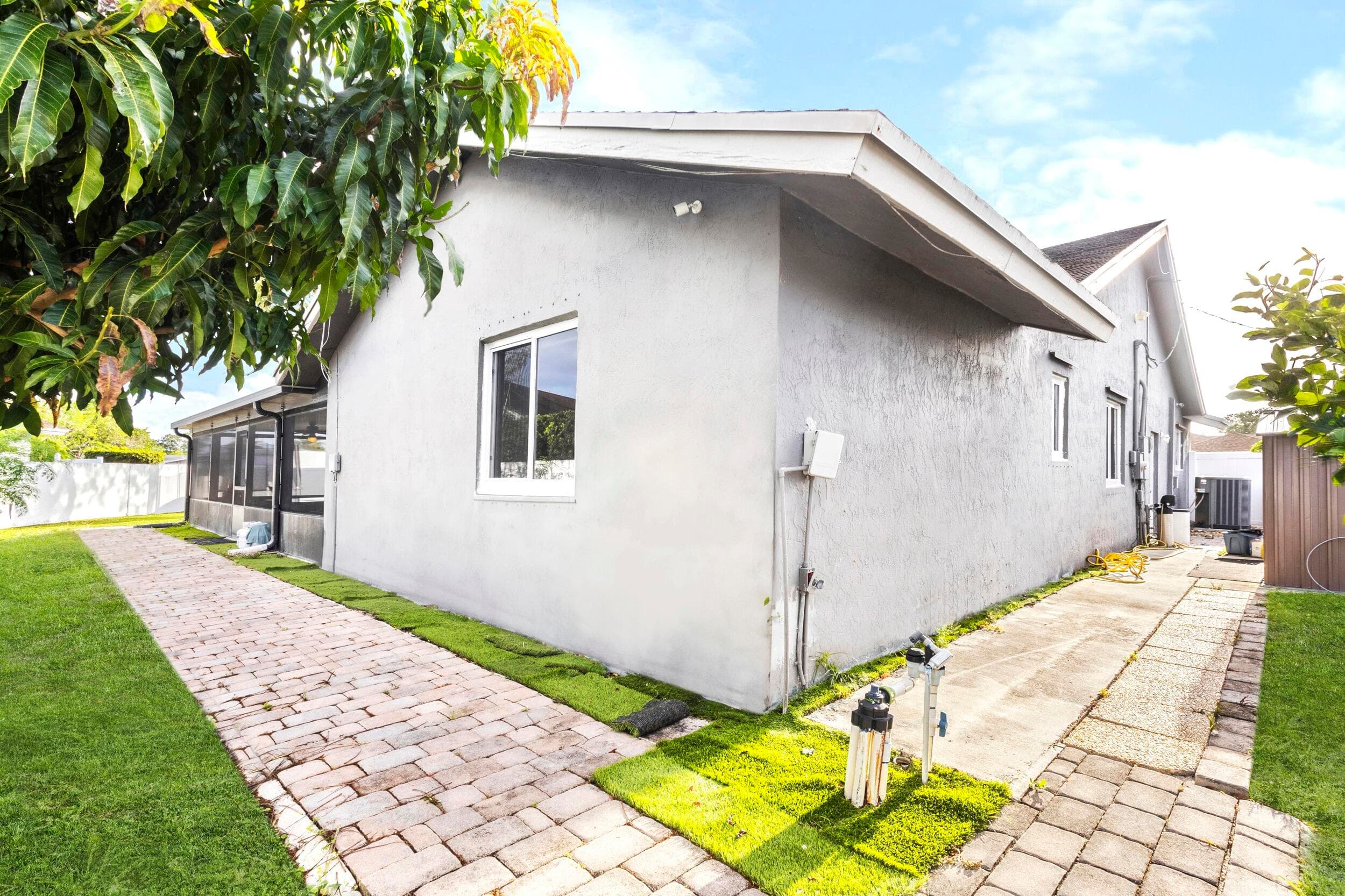 4040 NE 6th Avenue, Deerfield Beach, FL 33064 — photo 29 of 34