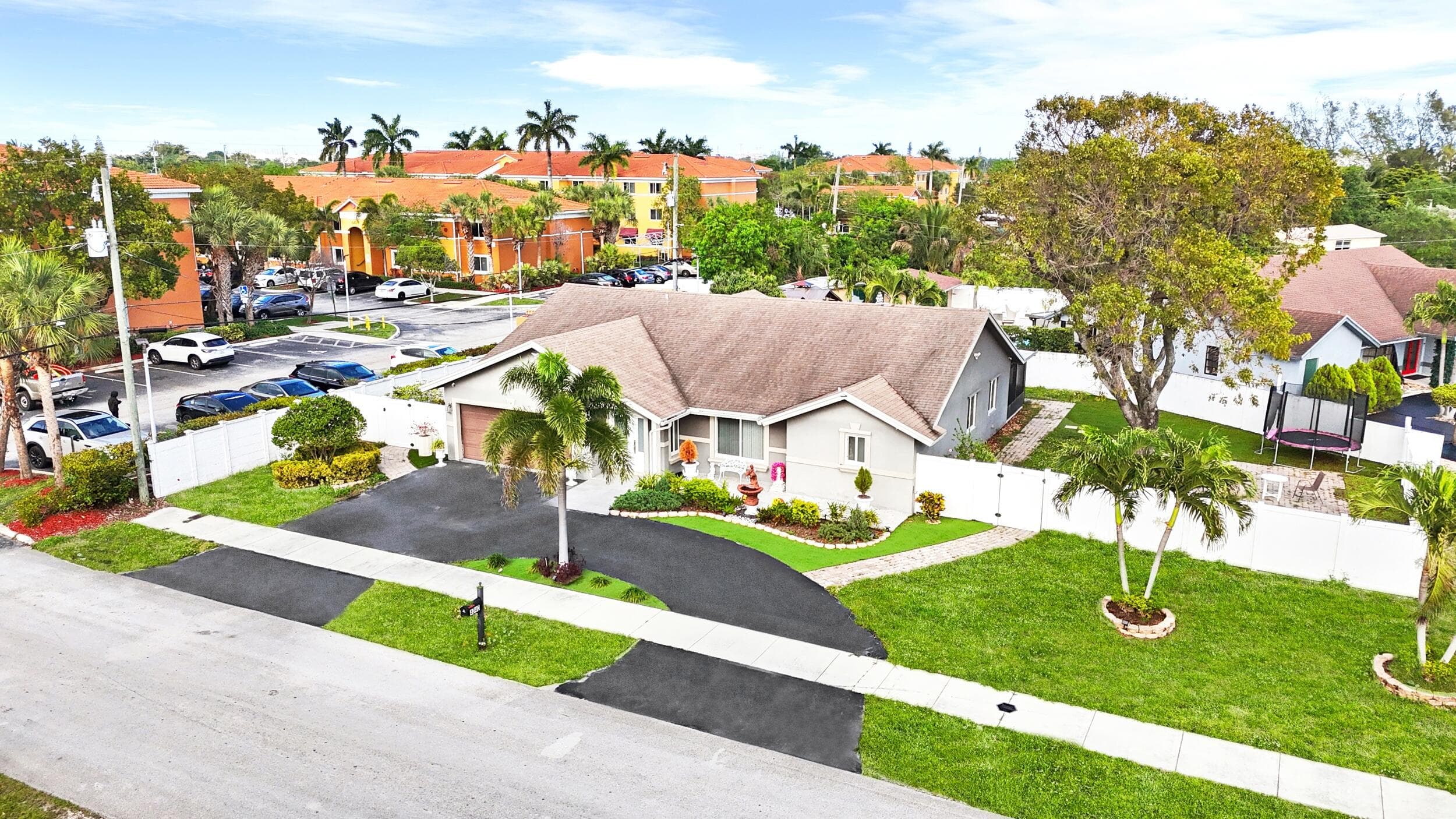 4040 NE 6th Avenue, Deerfield Beach, FL 33064 — photo 31 of 34