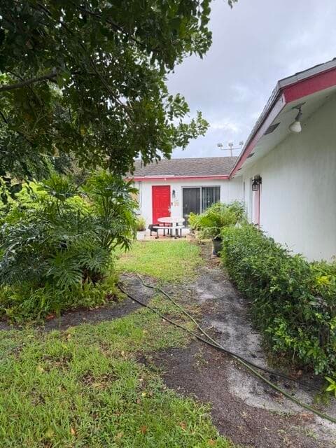 1556 W 35th Street, Riviera Beach, FL 33404 — photo 5 of 5