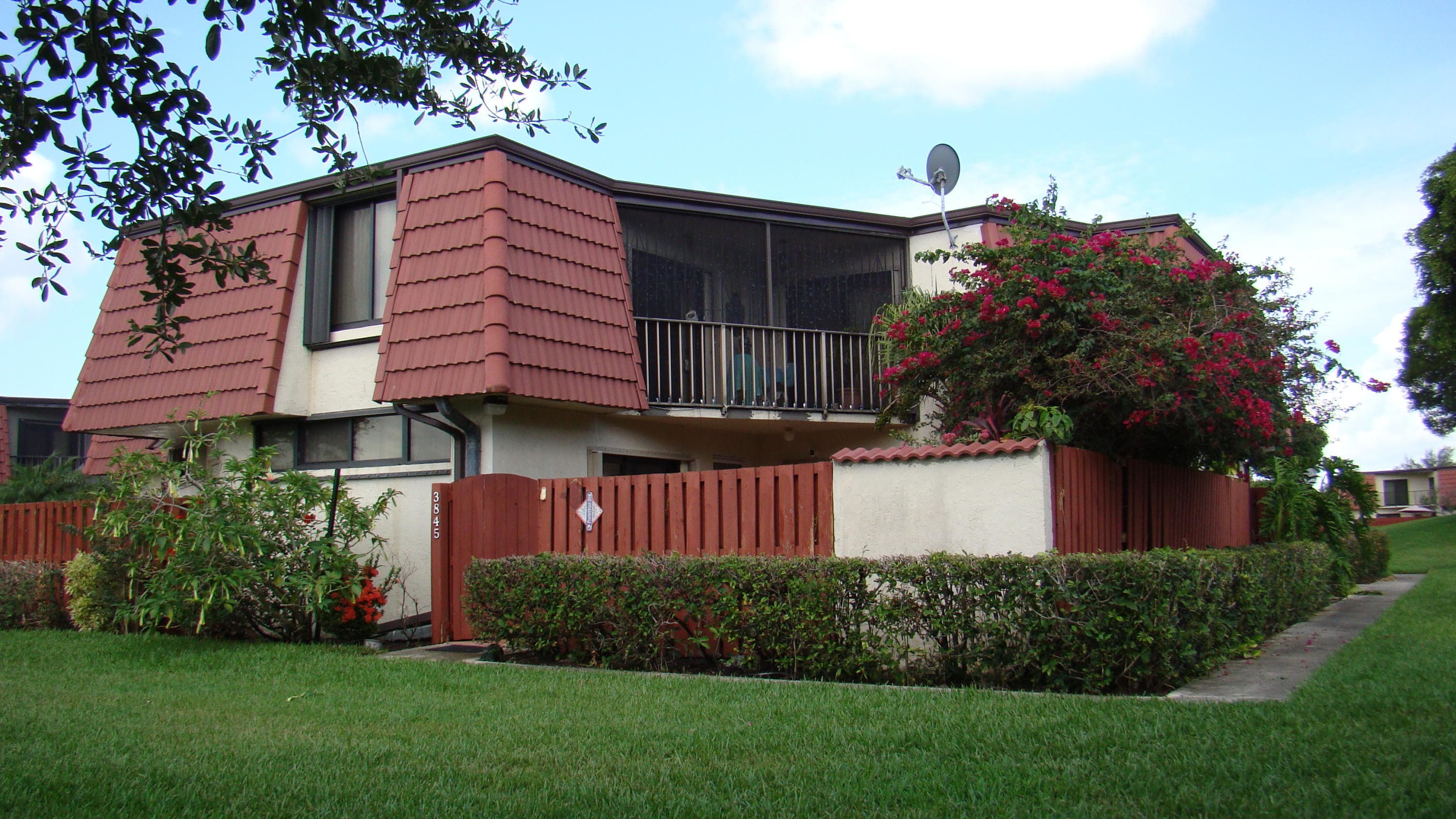3845 Victoria Drive, West Palm Beach, FL 33406 — photo 1 of 31