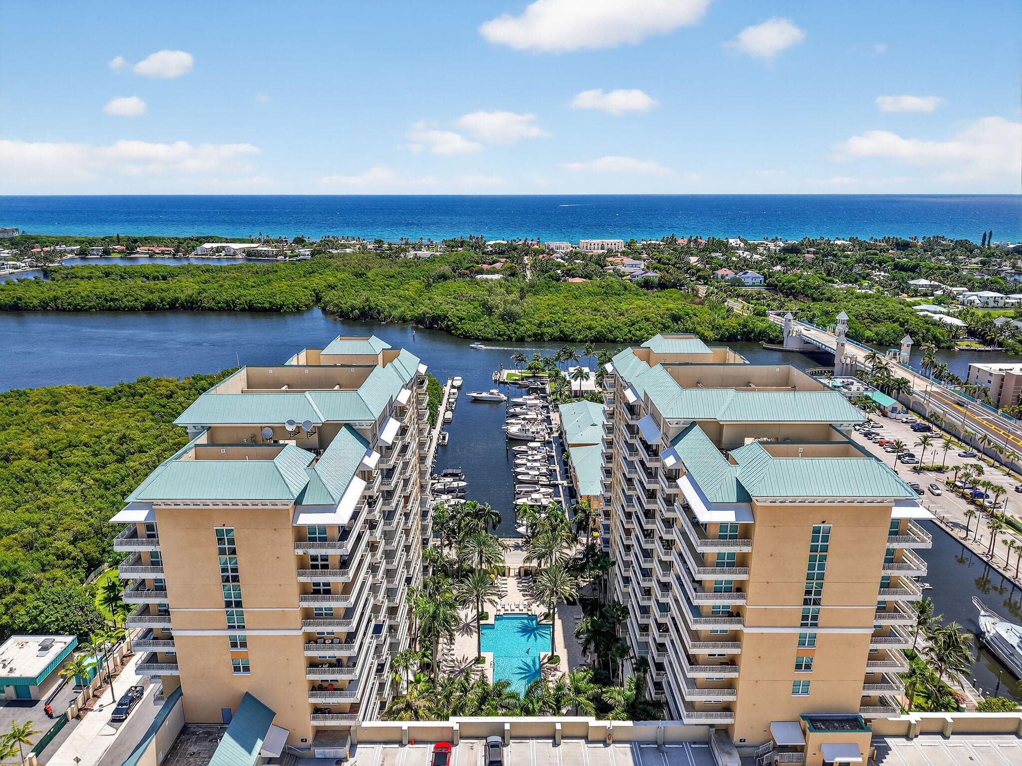 625 Casa Loma Boulevard 306, Boynton Beach, FL 33435 — photo 1 of 50