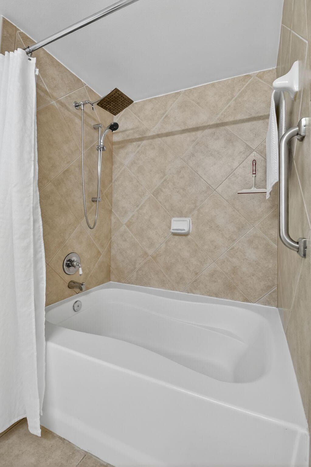 625 Casa Loma Boulevard 306, Boynton Beach, FL 33435 — photo 17 of 50