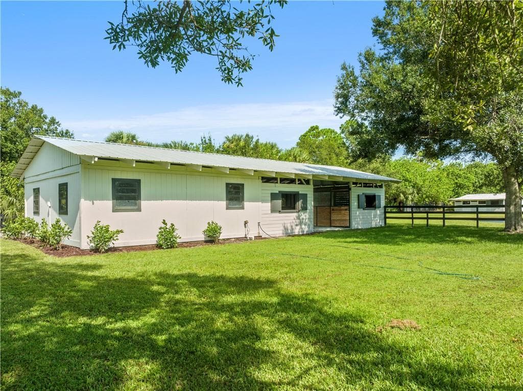 8530 8th Street, Vero Beach, FL 32968 — photo 16 of 21