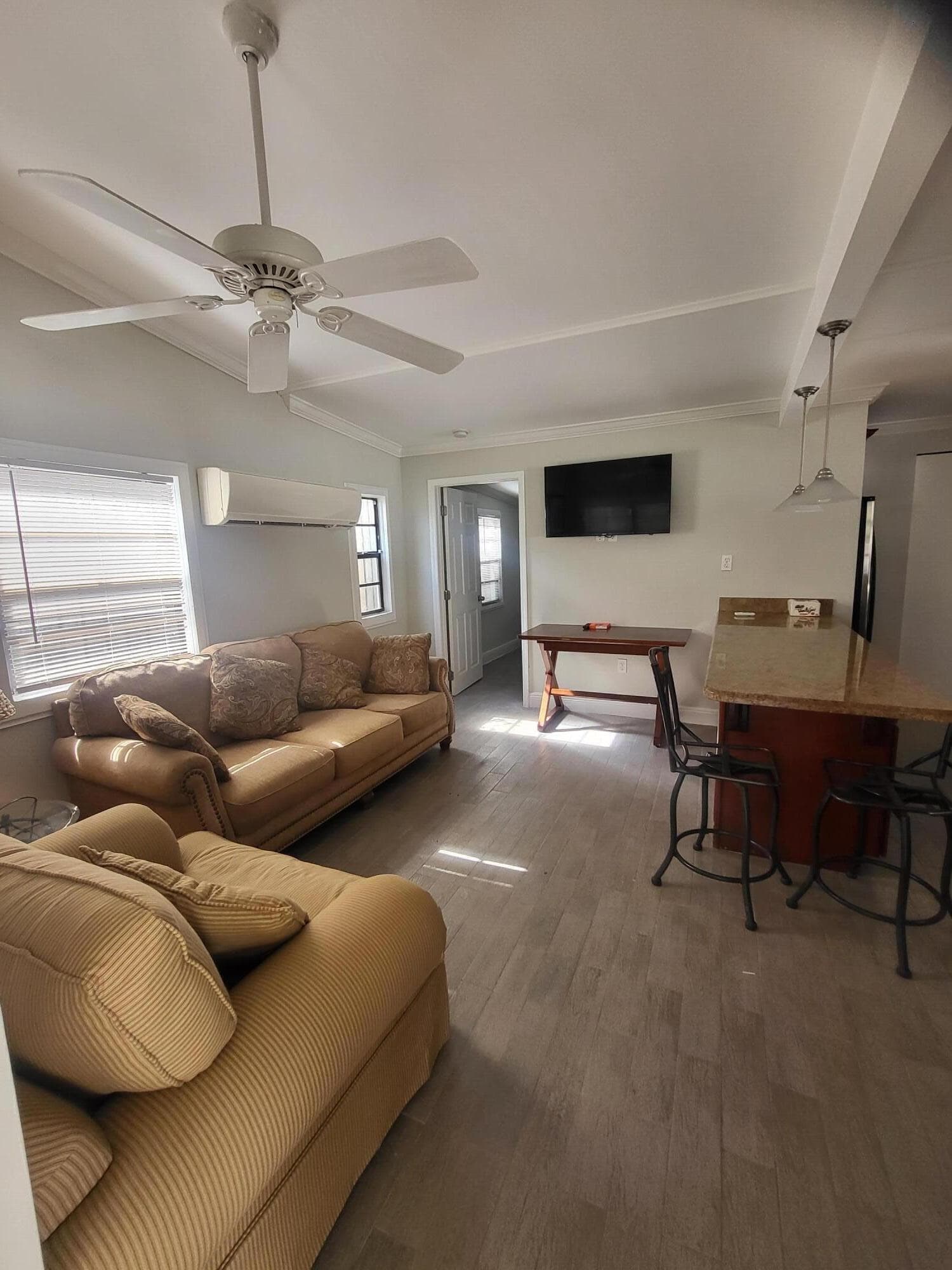 927 S Palmway, Lake Worth Beach, FL 33460 — photo 8 of 15