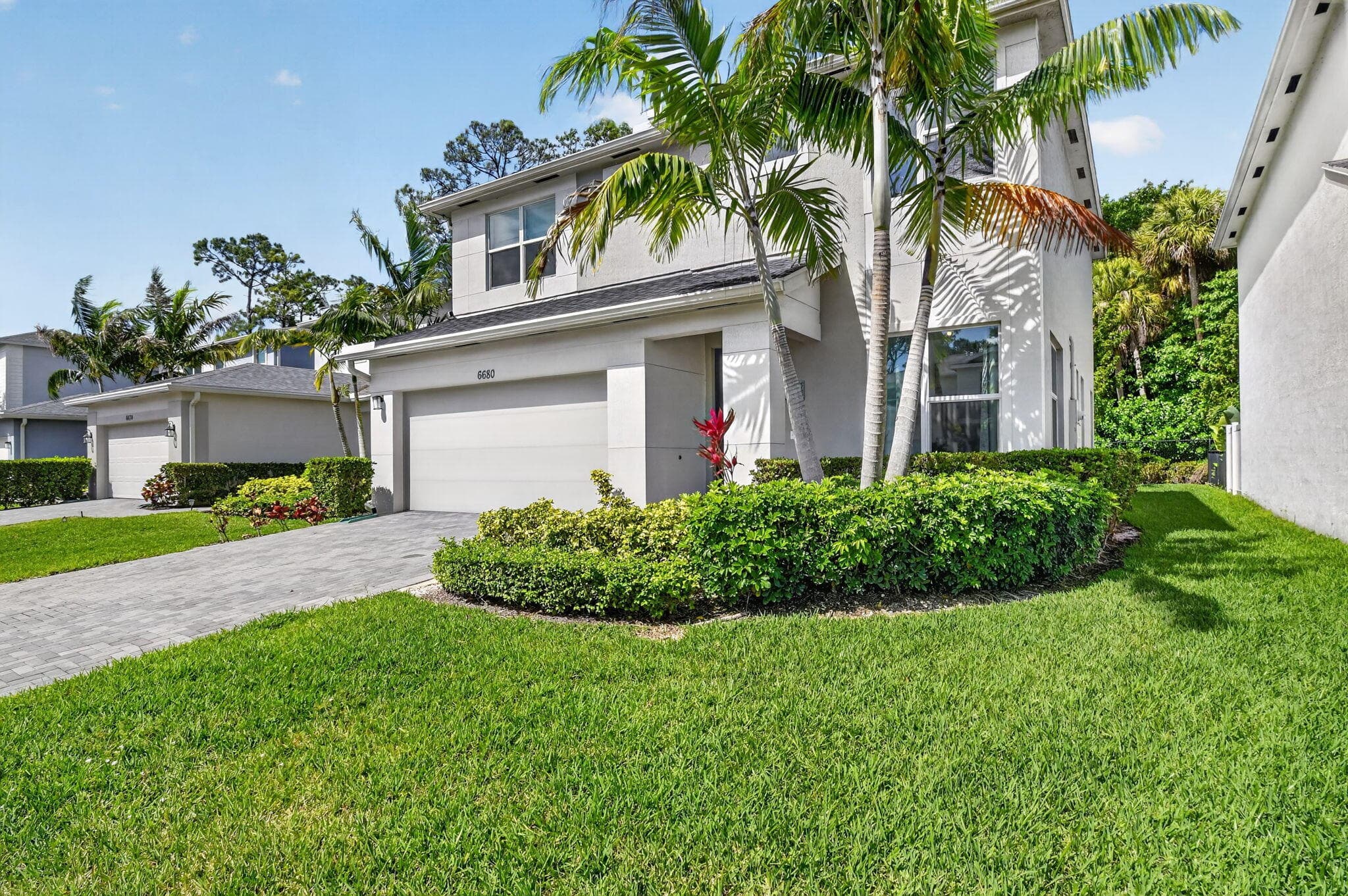 6680 Pointe Of Woods Drive, West Palm Beach, FL 33415 — photo 2 of 46