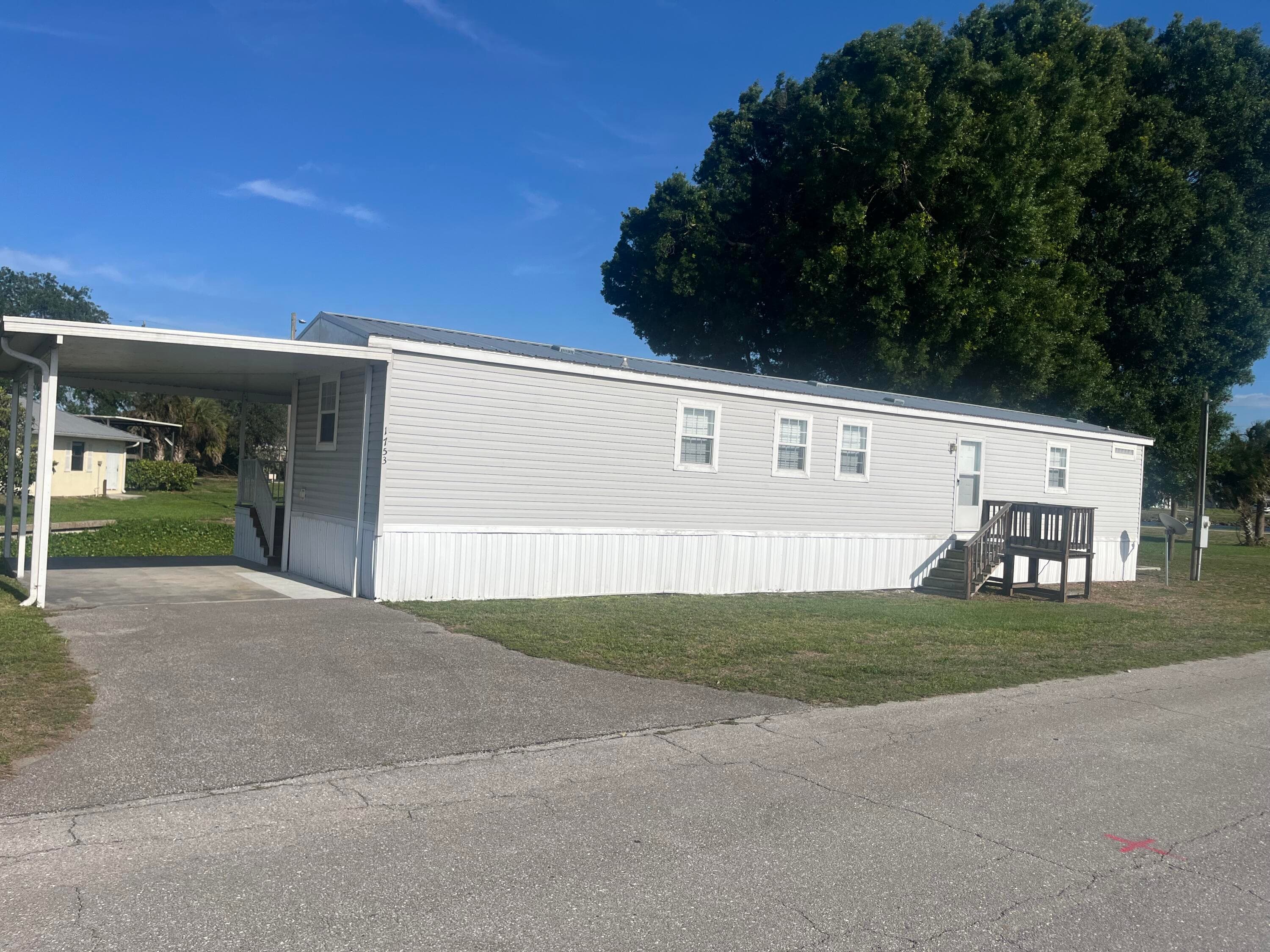 1753 West Avenue, Moore Haven, FL 33471 — photo 13 of 30